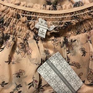 Blush pink maternity dress. Size small.